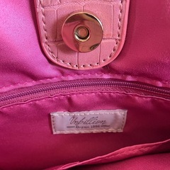 【1】新品同様‼️可愛いスマイルハンドバッグ‼️ポーチ付き‼️の画像