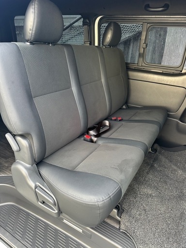 ハイエース6型セカンドシート