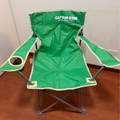 キャンプ　折りたたみ椅子　キャプテンスタッグの画像