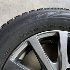 145/80R13のスタッドレスタイヤとアルミホイールセット。の画像