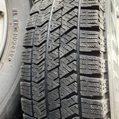 145/80R13のスタッドレスタイヤとアルミホイールセット。の画像