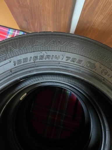 車のパーツ 165/65R14