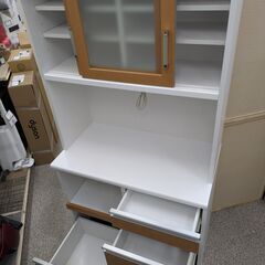 【お買い得】キッチンボード クラフトコガ ダイニングボード レンジボード 食器棚 スライド扉 上段モイス加工付き 高さ180.5cm 幅89.5cm：ナチュラル/ホワイトの画像