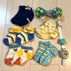 kerata 3WAY 防寒ケープ 靴下、クリスマスズボンなどの画像