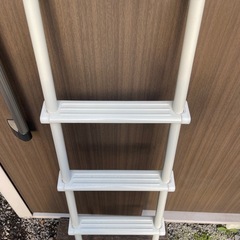 二段ベットのハシゴの画像