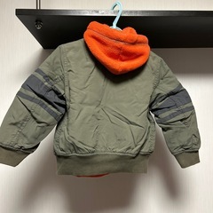 eaB アウター　95cmの画像