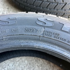 スタッドレスタイヤの画像