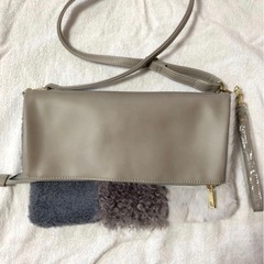 レガートラルゴ　ファー付きショルダーバッグ の画像