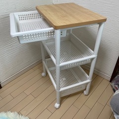 収納ラック♻️ワゴンの画像