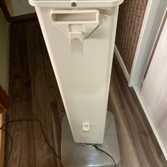 ナショナル　クオーツファンヒータ　電気ストーブ　たて型　首振りの画像