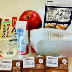 ほくほくお豆の玄米ごはん2つ　アーモンド効果3つ　森永練乳　🍎　あごだしつゆの画像