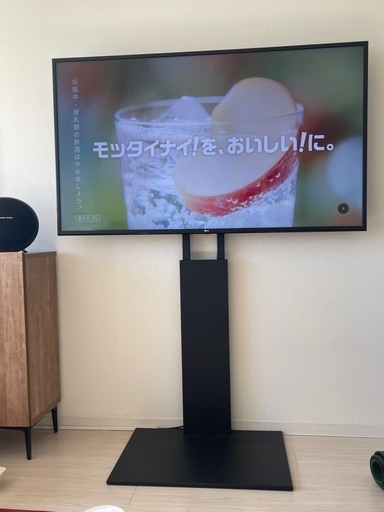 LG  テレビ  60インチ　壁よせTVスタンド付き