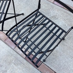 お話中です　ガーデンチェア　2脚セットの画像