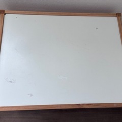 IKEA 子供用テーブルセットの画像