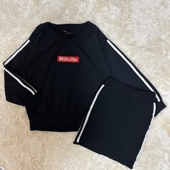 【新品】　2wayサイドラインVネックトップス×リブニットスカート　コーデセットの画像