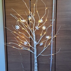 LED白樺ツリーの画像