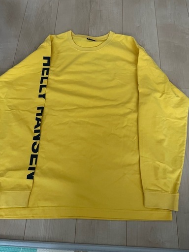 HELly HANSEN イエロー 長袖トレーナー