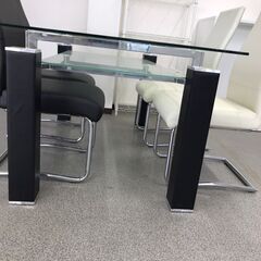 大幅値下げ‼　【中古】ニトリ　ガラスセンターテーブル※11/28　12時まで受取可能な方の画像