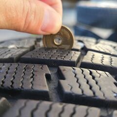 175 65 14 スタッドレスタイヤ　19年製の画像