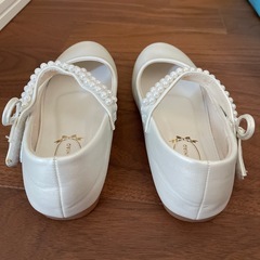 19.8センチ　発表会　ホワイト パール付きバレエシューズの画像