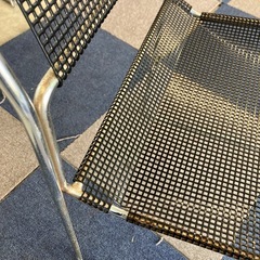A2511-351　Niels Jorgen Haugesen 1977年 X-ライン チェア③ hommage版 北欧風 スチールフレーム メッシュ素材 ブラック サビ、キズ汚れ有りの画像