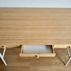 【IKEA LILLÅSEN（リローセン）デスク】の画像