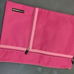 丸テーブルの画像