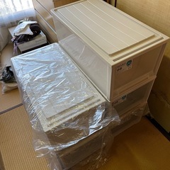 プラスティクケース
の画像