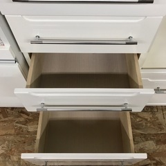 ジャングルジャングル貝塚店　食器棚　レンジボード　3枚扉　大容量　貝塚市　二色浜　リサイクルショップの画像