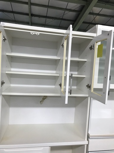 ジャングルジャングル貝塚店　食器棚　レンジボード　3枚扉　大容量　貝塚市　二色浜　リサイクルショップ