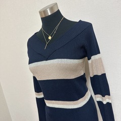 【新品】　VANITY FACE　2way　Vネックボーダーリブニットトップスの画像