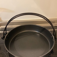 すき焼き鍋の画像