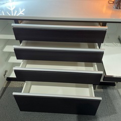 キッチンボード ダークブラウンの画像