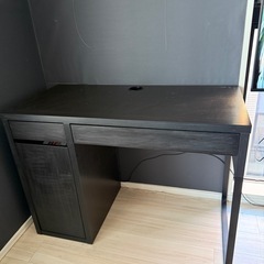 IKEA デスク　ブラックの画像