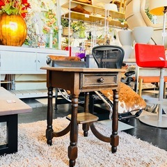 アンティーク オーク材　サイドテーブルの画像