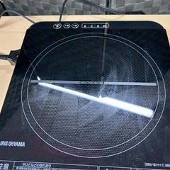 【中古品】アイリスオーヤマ 卓上IHコンロ 対面操作式 IHC-TM141-Bの画像