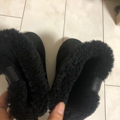 モコモコ　ブーツ　19cmの画像