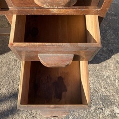 M1122705N 引き取り 宮城県 木製デスク 古家具 引き出し付き  学習机 机 デスク インテリア ヴィンテージ レトロ 当時物 中古品 現状品の画像