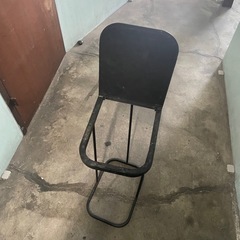 ゴミ袋をかけて使える蓋付きゴミ箱の画像