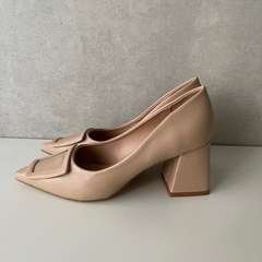 新品チャンキーヒール⭐︎レディースパンプスの画像