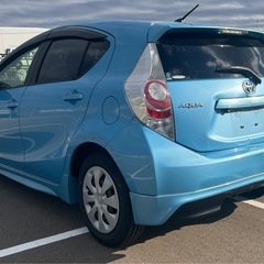 トヨタ　アクア　平成25年　エアロパーツ付き　８.８万キロ　早い者勝ちの画像