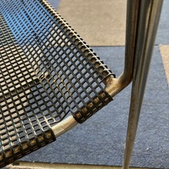 A2511-353　Niels Jorgen Haugesen 1977年 X-ライン チェア⑤ hommage版 北欧風 スチールフレーム メッシュ素材 ブラック サビ、キズ汚れ有りの画像