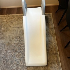 子ども用滑り台の画像