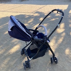 コンビ　ベビーカーの画像