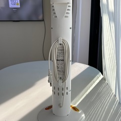 TEKNOS スリムハロゲンヒーター300W 1灯 コードフック付 の画像