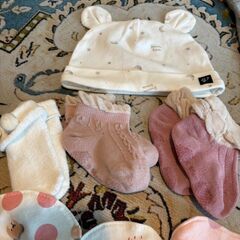 赤ちゃんのスタイ・靴下・帽子使ってください。の画像