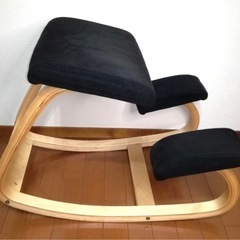 姿勢矯正　バランスチェア　ロッキングチェア    美品　北欧    ブラックの画像