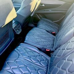 プジョー　5008　クロスシティブルーHDiディーゼルターボ　68,000km　208万円　1か月 or 1,000km無料保証の画像