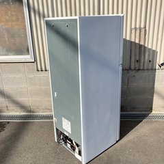 ヤマダセレクト 冷蔵庫 YRZ-F23H1 2022年製の画像