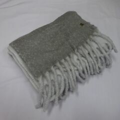 ( E-50 )LANVIN en Bleu ランバンオンブルー マフラー フリンジ グレー ふわふわ 中古の画像